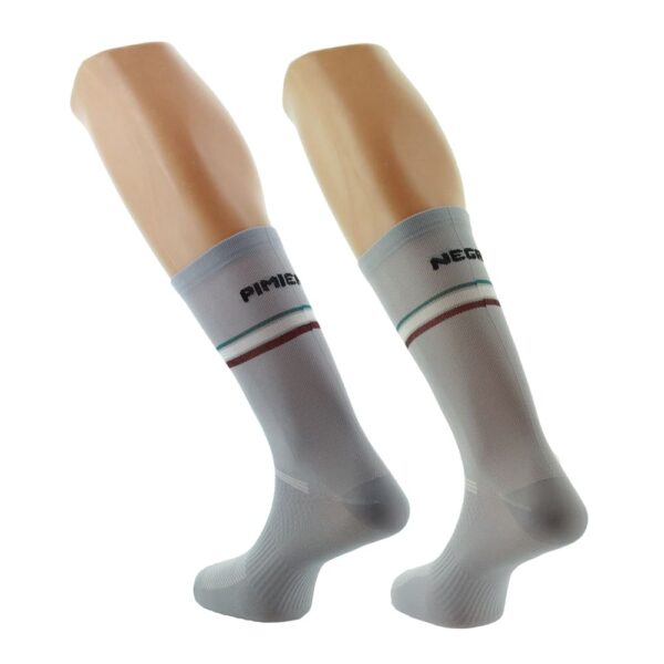 Gravelero gris