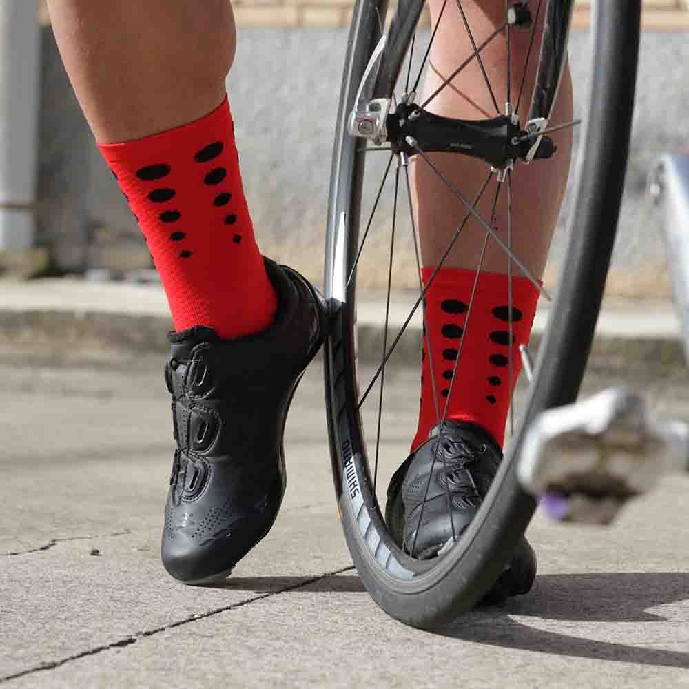 calcetines ciclismo rojos
